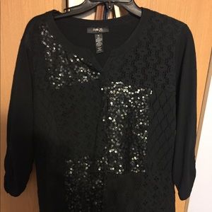 Woman’s shirt half sleeve